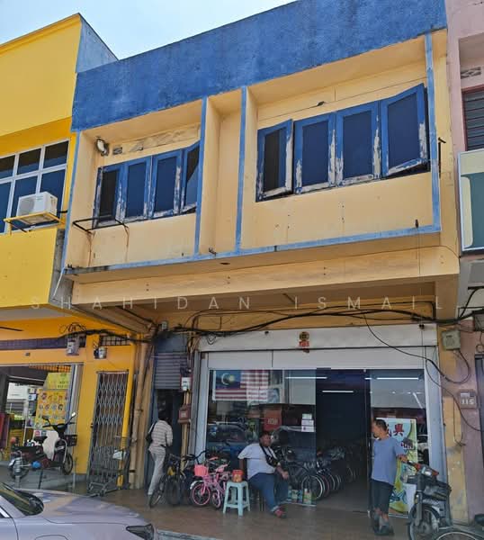 Shop for Sale in Banting (Selangor) - Shahidan Ismail - Exterior - PropertyGuru.com.my