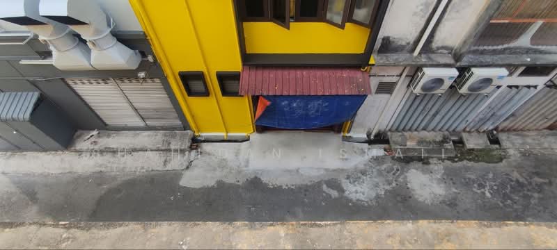 Shop for Sale in Banting (Selangor) - Shahidan Ismail - Exterior - PropertyGuru.com.my
