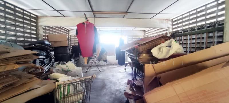 Shop for Sale in Banting (Selangor) - Shahidan Ismail - Interior - PropertyGuru.com.my
