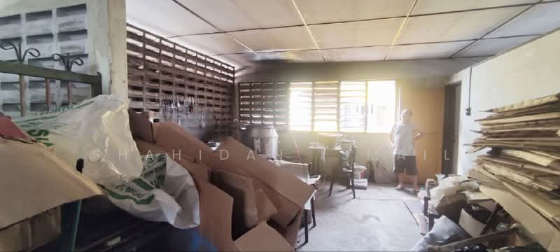Shop for Sale in Banting (Selangor) - Shahidan Ismail - Interior - PropertyGuru.com.my