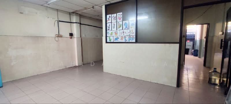 Shop for Sale in Banting (Selangor) - Shahidan Ismail - Interior - PropertyGuru.com.my