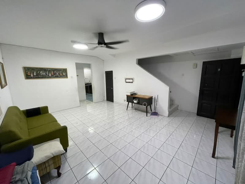 2-storey Terraced House for Sale in Bandar Damai Perdana (Cheras) - Dlynie Ooi - Living Room - PropertyGuru.com.my