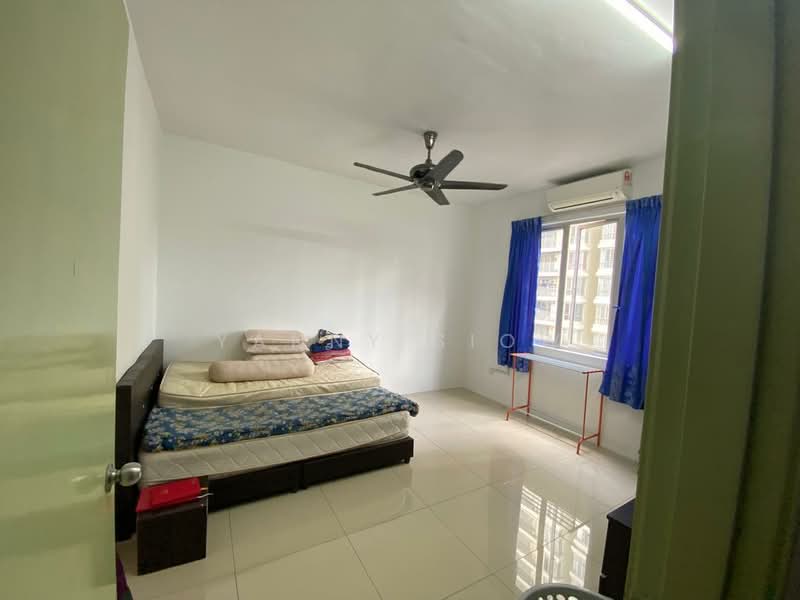 Condominium for Sale at Platinum Lake PV 15 - Yanny Siow - Bedroom - PropertyGuru.com.my