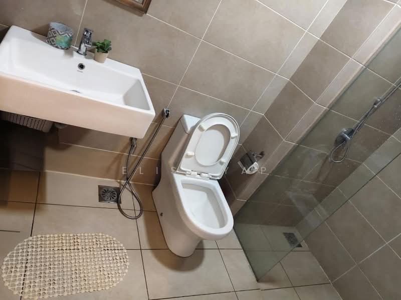 Kediaman Servis untuk Dijual di D'sara Sentral - Elisa Yap - Bathroom - PropertyGuru.com.my