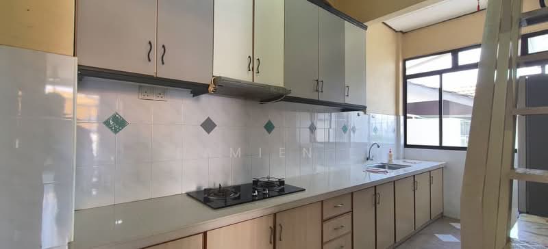 Apartment for Sale at Gedung Heights Apartment - Damien L - Kitchen - PropertyGuru.com.my