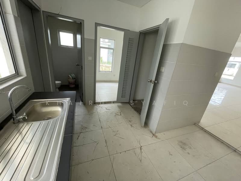 Semi-Detached House for Sale in Bandar Seri Coalfields (Sungai Buloh) - Khairul Syafiq - PropertyGuru.com.my