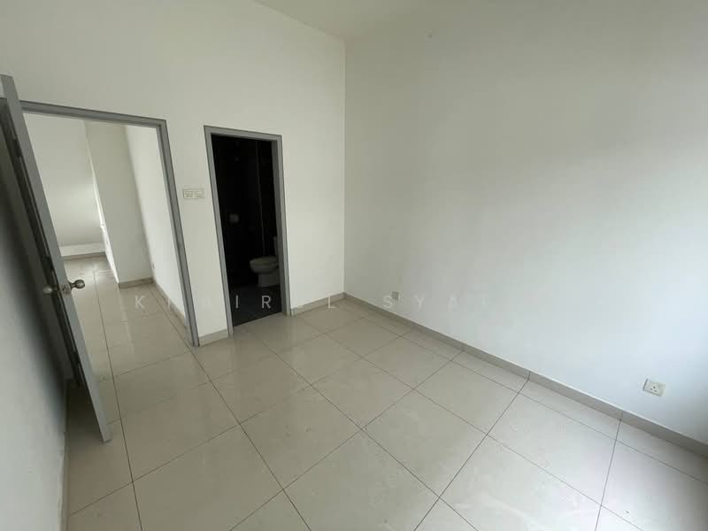 Semi-Detached House for Sale in Bandar Seri Coalfields (Sungai Buloh) - Khairul Syafiq - PropertyGuru.com.my