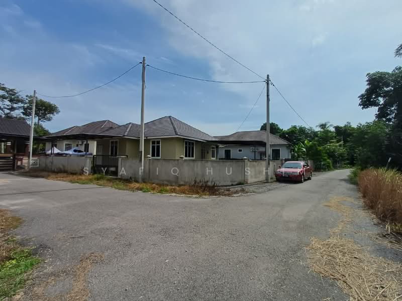 Bungalow House for Sale in Kota Bharu (Kelantan) - Syafiq Hushim - Exterior - PropertyGuru.com.my