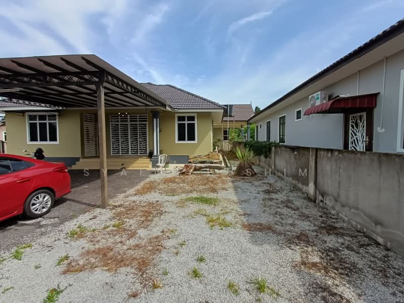 Bungalow House for Sale in Kota Bharu (Kelantan) - Syafiq Hushim - Exterior - PropertyGuru.com.my