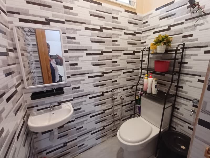 Bungalow House for Sale in Kota Bharu (Kelantan) - Syafiq Hushim - Bathroom - PropertyGuru.com.my