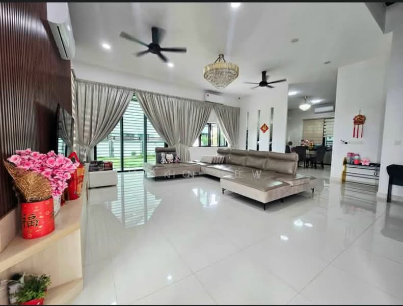Semi-Detached House for Sale in Bandar Kinrara (Selangor) - Miko Lew - Living Room - PropertyGuru.com.my