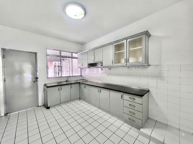 2-storey Terraced House for Sale in Bandar Utama 4 (Bandar Utama) - Chris Choe - PropertyGuru.com.my