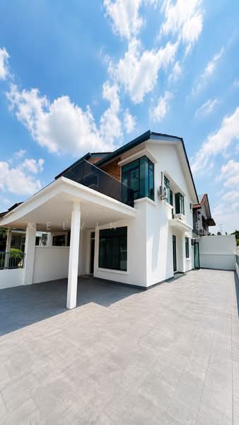 Cluster House for Sale in Iskandar Puteri (Nusajaya) (Johor) - Kelvin Chee - Exterior - PropertyGuru.com.my