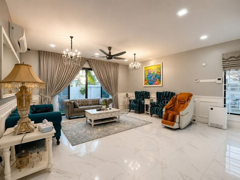 Rumah Berkembar untuk Dijual di Cahaya Spk (Shah Alam) - Adzura Zamedin - Living Room - PropertyGuru.com.my