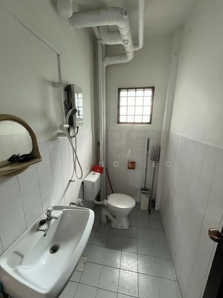 Pangsapuri untuk Dijual di Ria 1 - Terence Eo - Bathroom - PropertyGuru.com.my