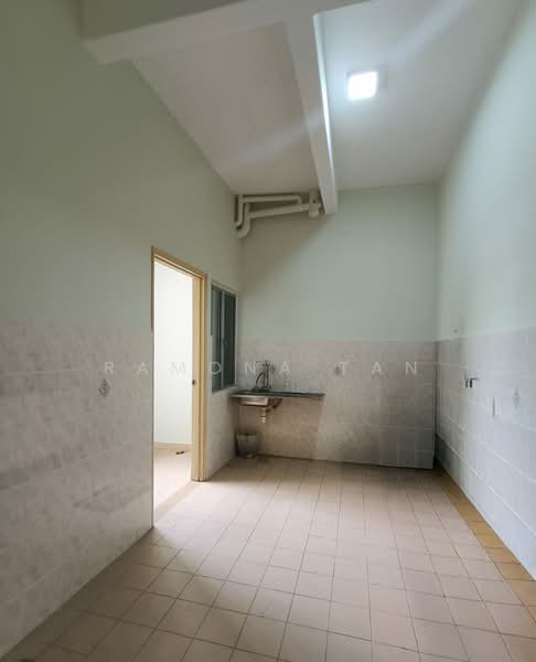 Kondominium untuk Dijual di Tiara Melaka Golf and Country Club - Ramona Tan - Kitchen - PropertyGuru.com.my