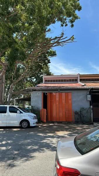 Kilang untuk Disewa di Taman Iks Padang Temu (Melaka City) - Woon . - Exterior - PropertyGuru.com.my