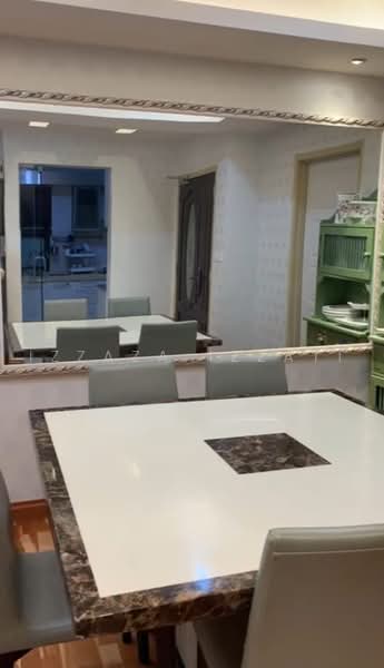 Kondominium untuk Dijual di Rivercity Condominium - Izzaza Izzati - Dining Room - PropertyGuru.com.my