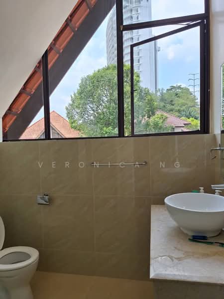 Rumah Berkembar untuk Dijual di Sri Hartamas (Kuala Lumpur) - Veronica Ng - Bathroom - PropertyGuru.com.my