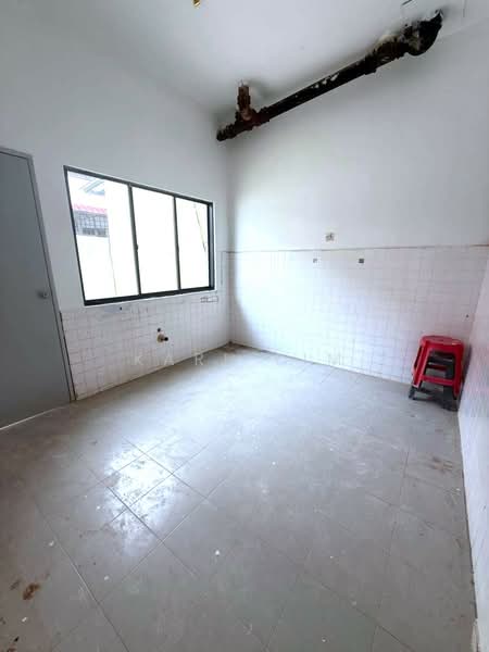 Rumah Teres 2-Tingkat untuk Dijual di Taman Pelangi (Johor Bahru) - Karl Lim - Kitchen - PropertyGuru.com.my