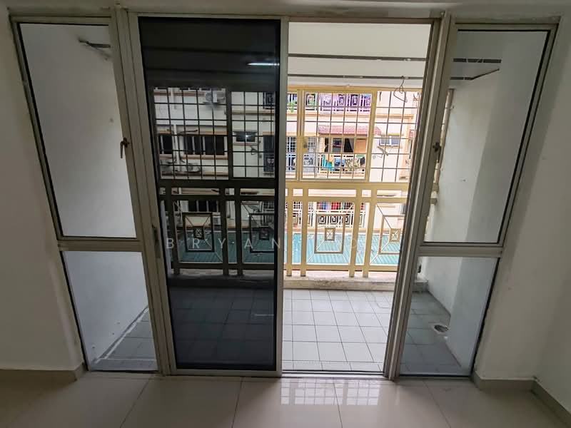 Flat for Rent at Sri Manja Square Petaling Jaya - Bryan Hoo - Balcony - PropertyGuru.com.my