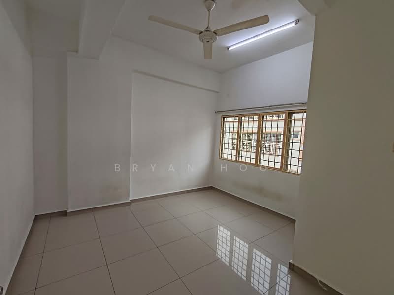 Flat for Rent at Sri Manja Square Petaling Jaya - Bryan Hoo - Interior - PropertyGuru.com.my