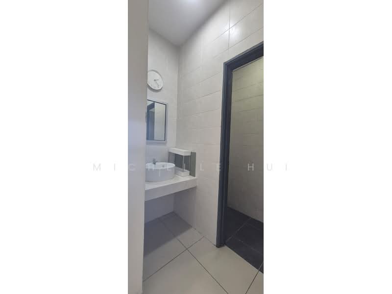 Kondominium untuk Disewa di Mesahill - Michelle Hui - Bathroom - PropertyGuru.com.my