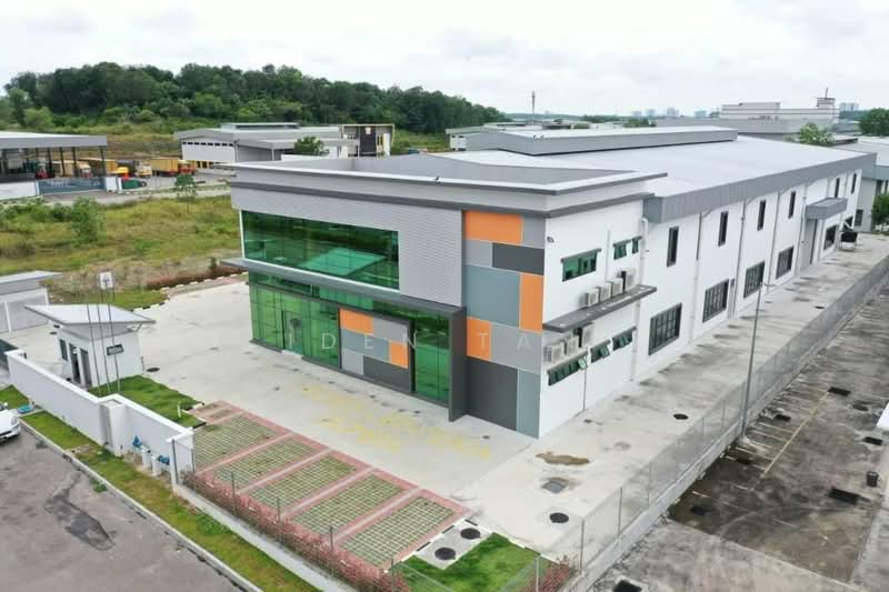 Detached Factory for Rent in Taman Desa Cemerlang (Ulu Tiram) - Iden Tan - Exterior - PropertyGuru.com.my