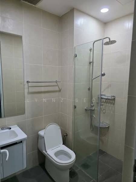 Kondominium untuk Disewa di Southbay Plaza - Lynnz Seow - Bathroom - PropertyGuru.com.my
