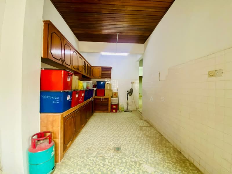 Rumah Teres 1-Tingkat untuk Dijual di Taman Permata (Ulu Kelang) - Izzah Alias - Kitchen - PropertyGuru.com.my