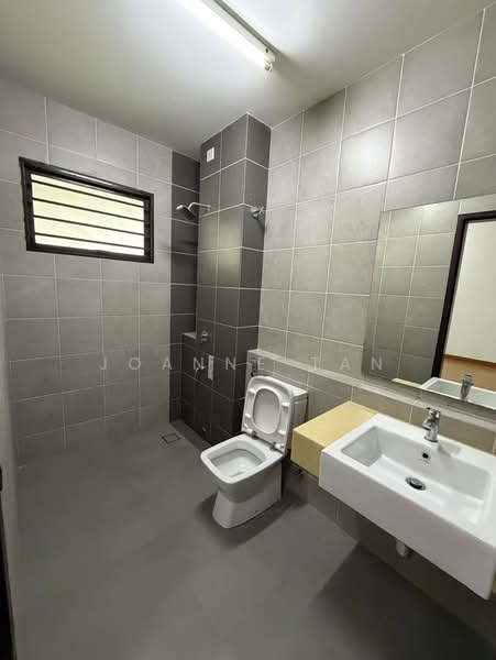 Rumah Teres 2-Tingkat untuk Dijual di Bukit Raja (Selangor) - Joanne Tan - Bathroom - PropertyGuru.com.my