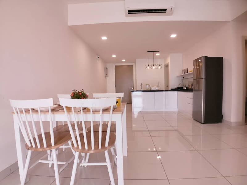 Service Residence for Sale at Southkey Mosaic - Zoey Lee - Dining Room - PropertyGuru.com.my