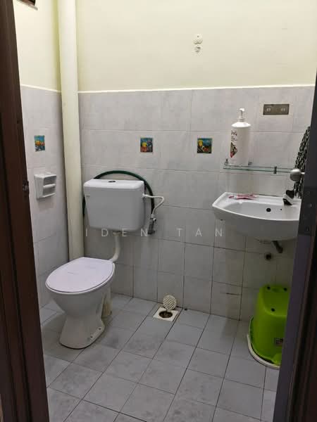 1-storey Terraced House for Sale in Bandar Putra (Kulai) - Iden Tan - PropertyGuru.com.my