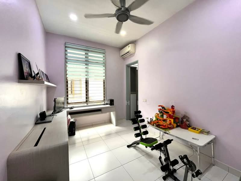 Cluster House for Sale in Setia Tropika (Johor Bahru) - Anson Hiong - Study - PropertyGuru.com.my