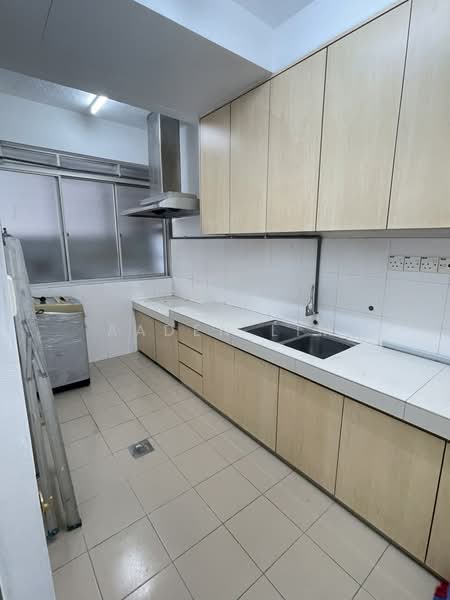 Pangsapuri untuk Dijual di Subang Perdana Goodyear Court 9 - Aaden Lim - Kitchen - PropertyGuru.com.my