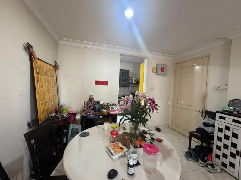 Kondominium untuk Dijual di Casa Tropicana - Jeffrey Cheah - Dining Room - PropertyGuru.com.my