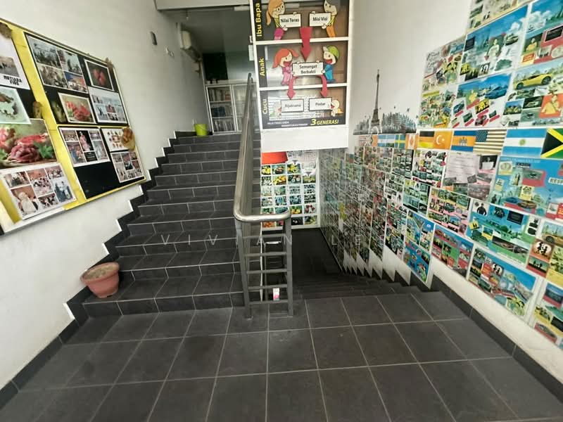 Kilang Berkembar untuk Dijual di Kota Damansara (Selangor) - Vivian Lee - Corridor - PropertyGuru.com.my