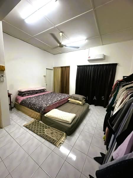 Rumah Teres 2-Tingkat untuk Dijual di Ukay Perdana (Ulu Kelang) - Izzah Alias - Bedroom - PropertyGuru.com.my
