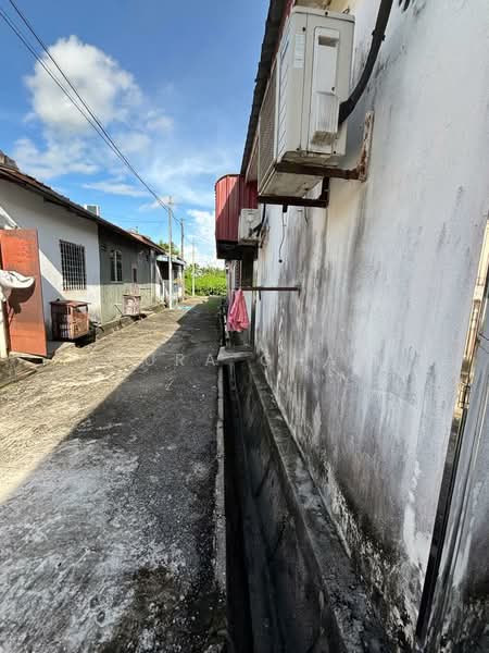 Rumah Teres 1-Tingkat untuk Dijual di Lunas (Kedah) - Azura Ghani - Exterior - PropertyGuru.com.my