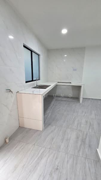 Rumah Teres 1-Tingkat untuk Dijual di Taman Universiti (Skudai) - YC Fung - Kitchen - PropertyGuru.com.my