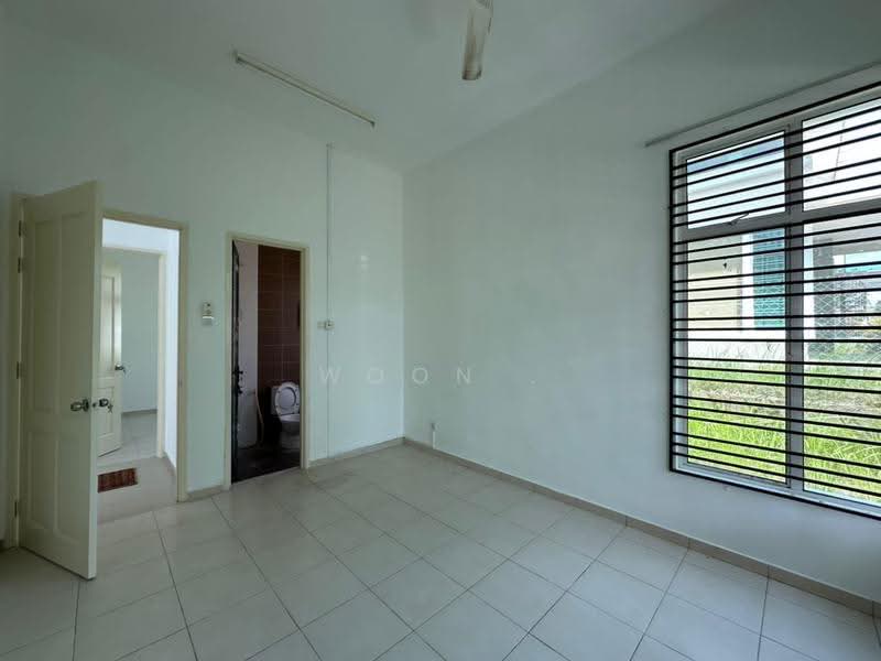 Bungalow House for Sale in Taman Belimbing Setia (Durian Tunggal) - Woon . - Interior - PropertyGuru.com.my