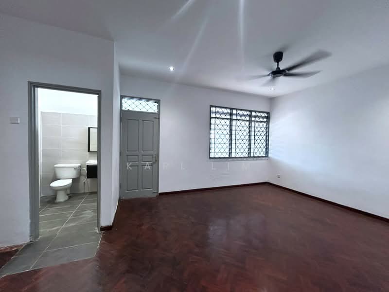 Rumah Teres 2-Tingkat untuk Dijual di Taman Perling (Perling) - Karl Lim - Bathroom - PropertyGuru.com.my
