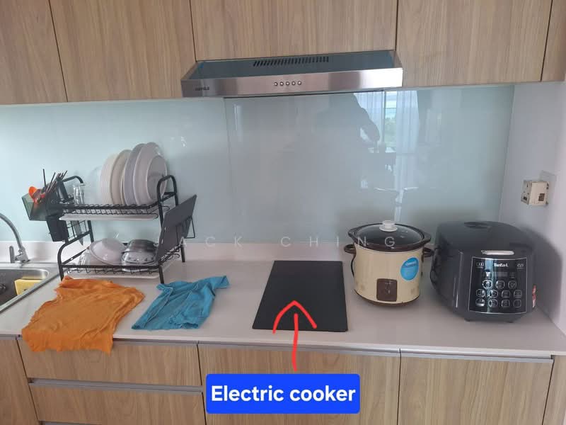 Kediaman Servis untuk Disewa di Meridin Bayvue Serviced Apartment - Jack Ching - Kitchen - PropertyGuru.com.my