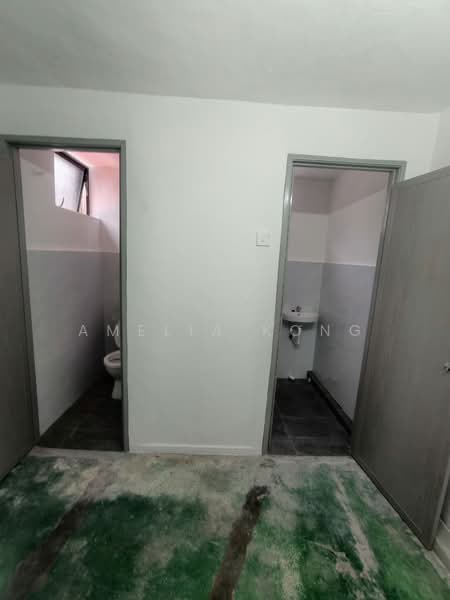 Shop for Rent in Ipoh (Perak) - Amelia Kong - Bathroom - PropertyGuru.com.my