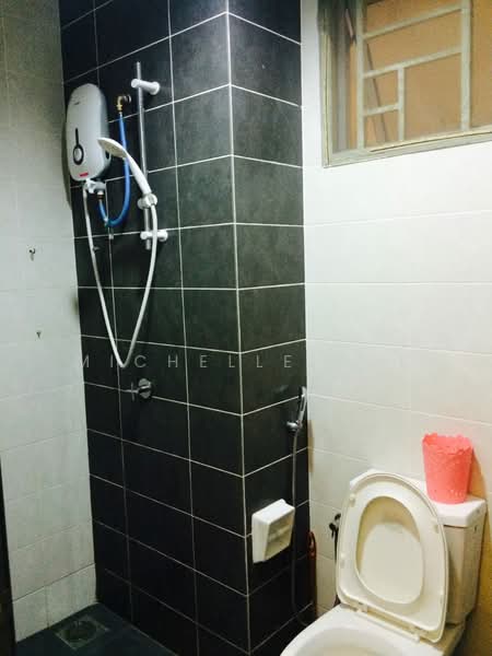 Kediaman Servis untuk Disewa di Mesahill - Michelle Hui - Bathroom - PropertyGuru.com.my