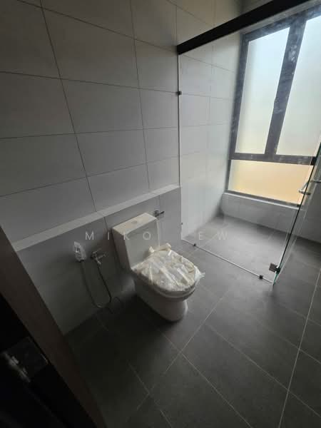 Semi-Detached House for Sale in Bandar Kinrara (Selangor) - Miko Lew - Bathroom - PropertyGuru.com.my