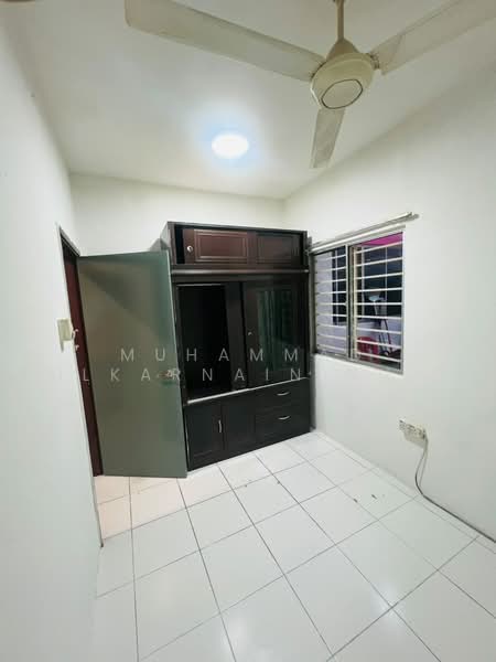 Apartment for Rent at Residensi Alam Damai (PR1MA @ Alam Damai) - Muhammad Zulkarnain Nur Salim - Bedroom - PropertyGuru.com.my