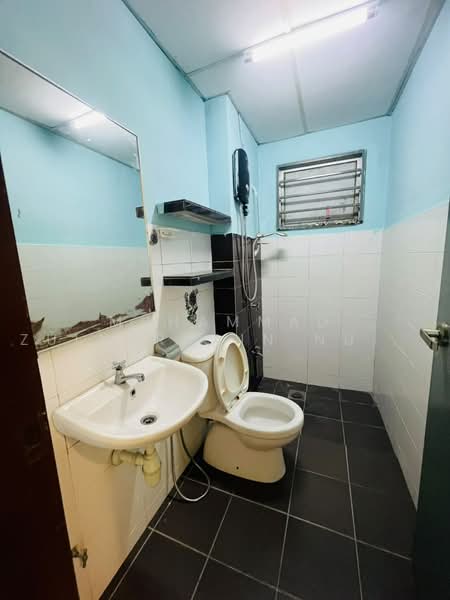 Apartment for Rent at Residensi Alam Damai (PR1MA @ Alam Damai) - Muhammad Zulkarnain Nur Salim - Bathroom - PropertyGuru.com.my