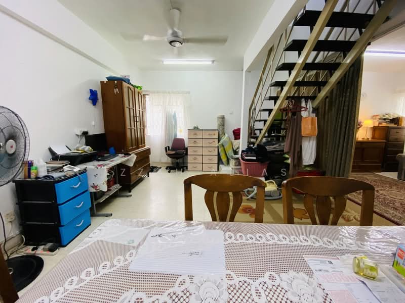 Rumah Teres 2-Tingkat untuk Dijual di Taman Permata (Ulu Kelang) - Izzah Alias - Living Room - PropertyGuru.com.my