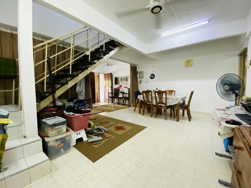 Rumah Teres 2-Tingkat untuk Dijual di Taman Permata (Ulu Kelang) - Izzah Alias - Living Room - PropertyGuru.com.my